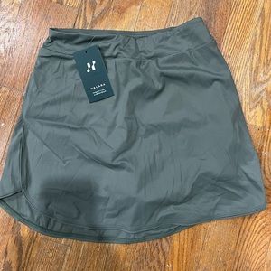 Halara golf skirt, size small
